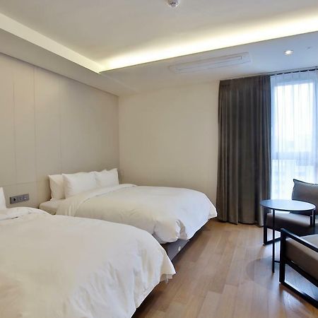 Hotel East9 Каннин Екстер'єр фото